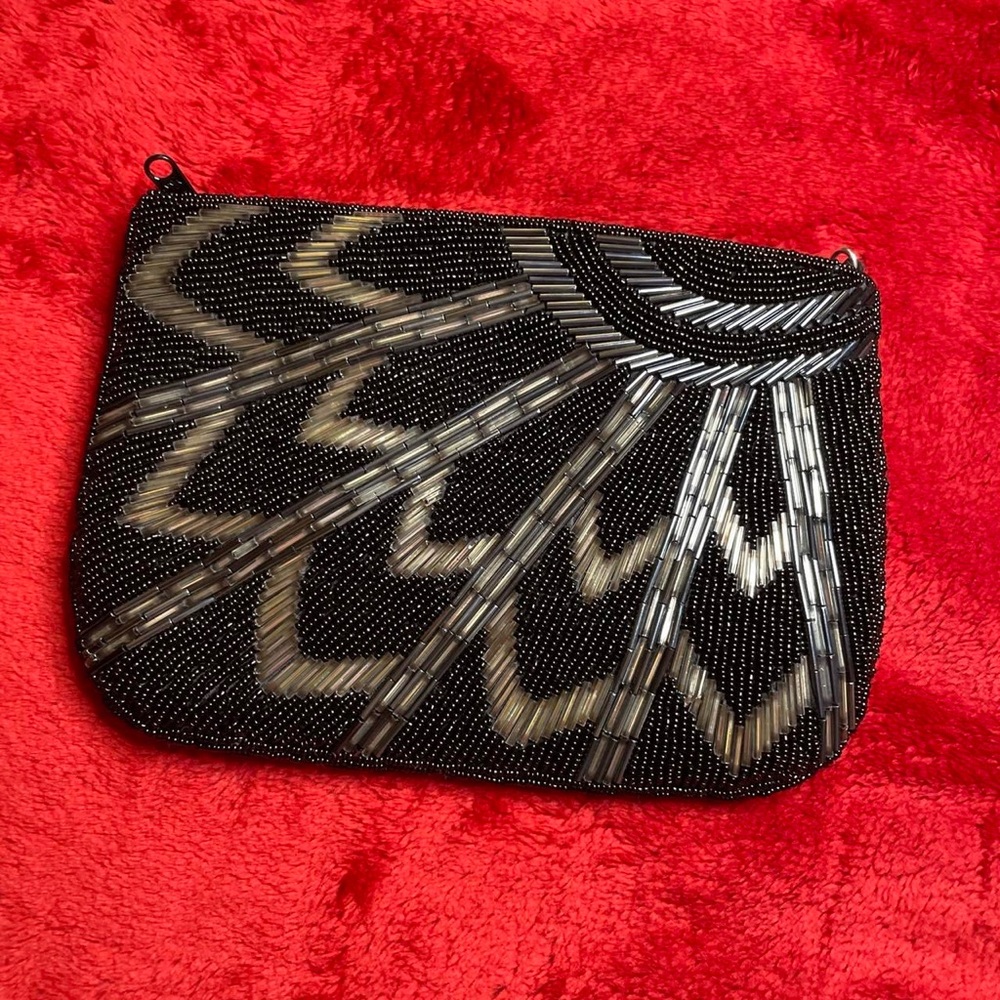 Elegant Black and Silver Beaded Clutch